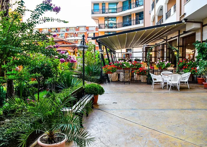 Karolina Hotel Сонячний Берег